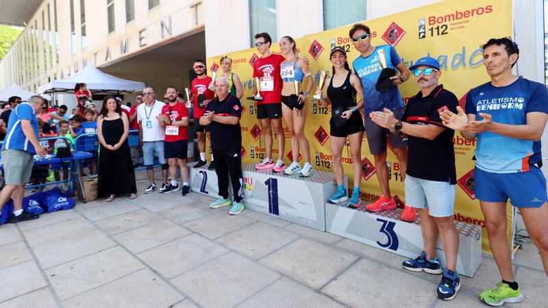 Prop de 1.200 persones donen suport a la primera carrera popular solidària per l