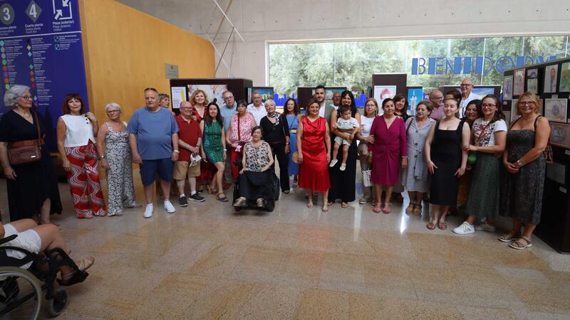 El Espai d’Art del Ayuntamiento vuelve a albergar una exposición colectiva de los artistas de Maduixa Art y Asmibe