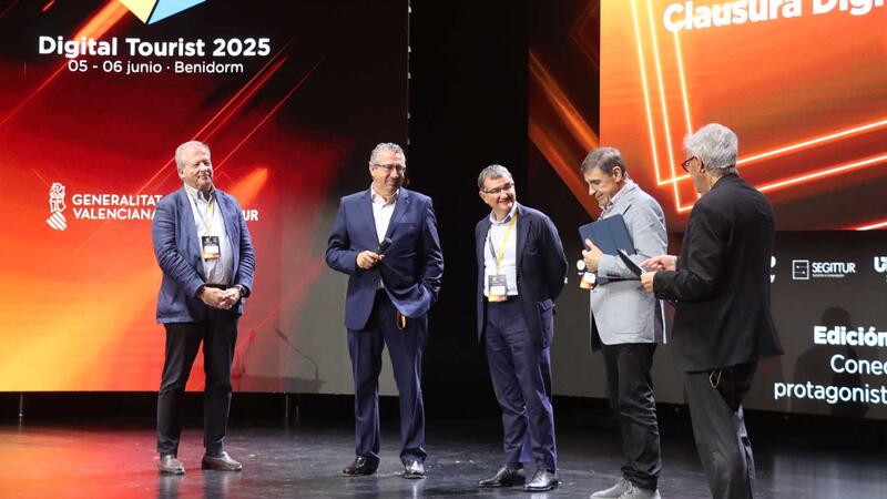 Pérez destaca la fortaleza de las industrias digital y turísticas para engrandecer la marca España 