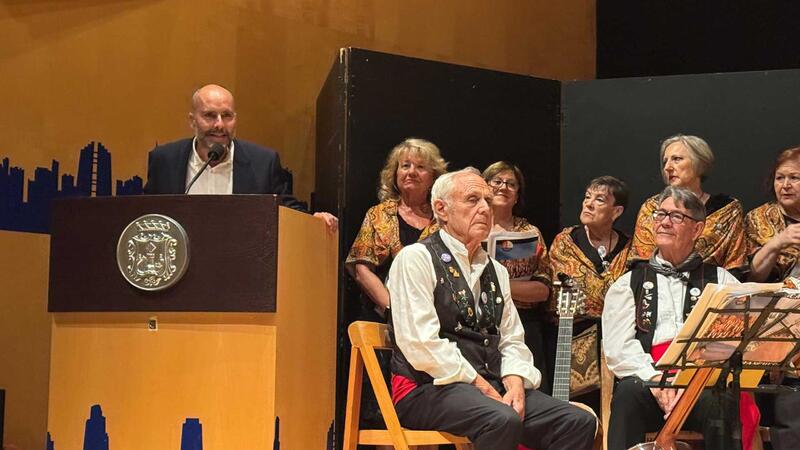 La Asociación ‘Tramontana’ celebra el día grande de Castilla La Mancha con una jornada de música y exaltación del folclore propio