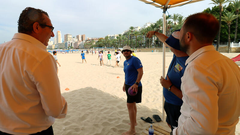 Benidorm acosta els esports nàutics a més de 600 alumnes de Primària en la ‘Setmana Blava’