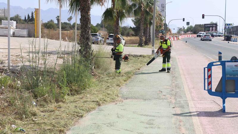 Benidorm is carrying out ditch cleaning work on all rural roads in L