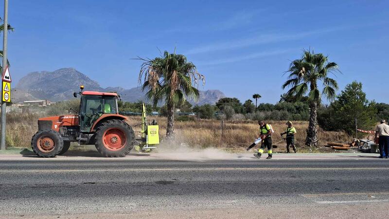 Benidorm is carrying out ditch cleaning work on all rural roads in L