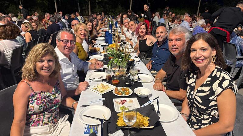 More than 400 people welcome summer at the Hermitage of Sanç with Festa de Sant Antoni