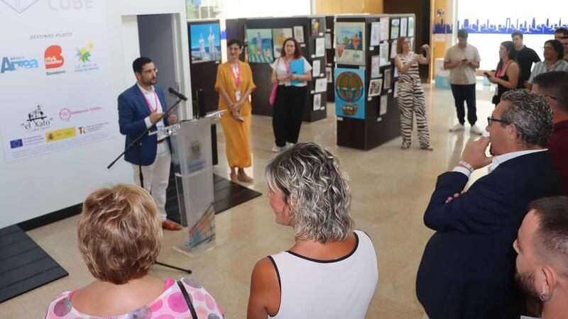Benidorm hosts the first smart space that measures tourist traffic in real time and displays its offerings with an AI robot
