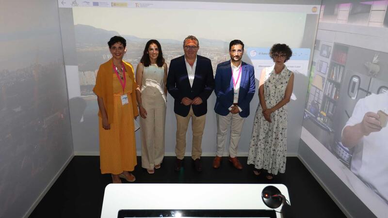 Benidorm hosts the first smart space that measures tourist traffic in real time and displays its offerings with an AI robot