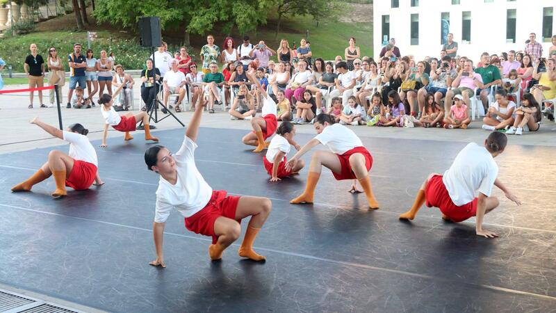 The fifth edition of Les Ones dance festival kicks off with a showcase from local schools