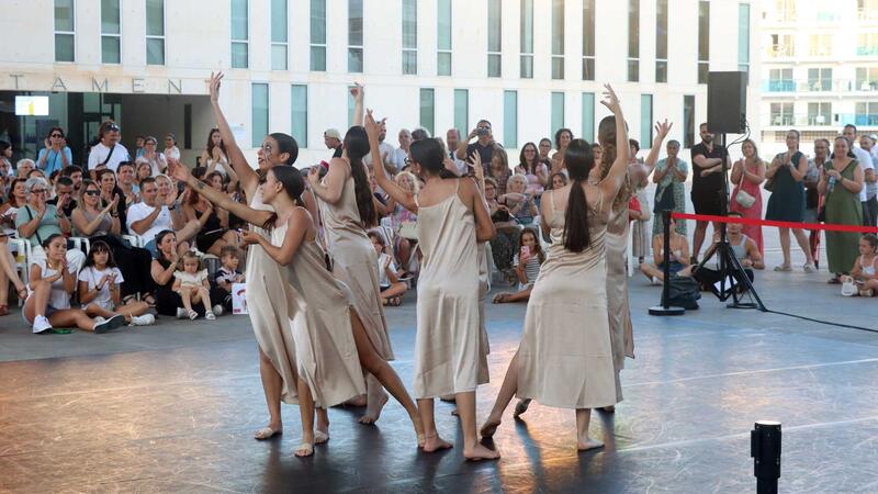 The fifth edition of Les Ones dance festival kicks off with a showcase from local schools