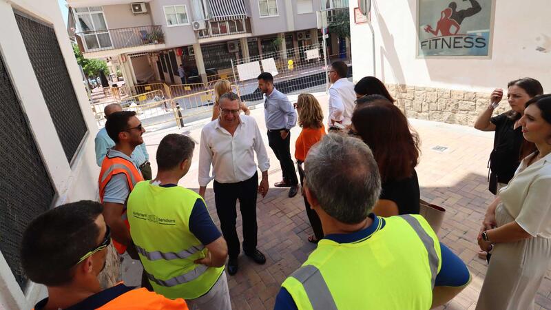 Benidorm abre esta semana al tráfico la calle Capitán Cortés tras finalizar las obras de renovación de las infraestructuras hidráulicas
