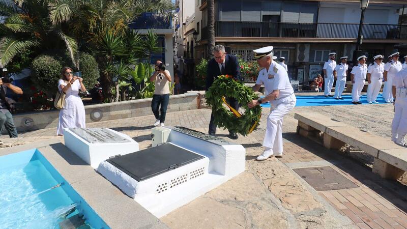 Benidorm rinde homenaje a los Caídos en la Mar y al Arma Submarina en el aniversario de la batalla de Santiago de Cuba