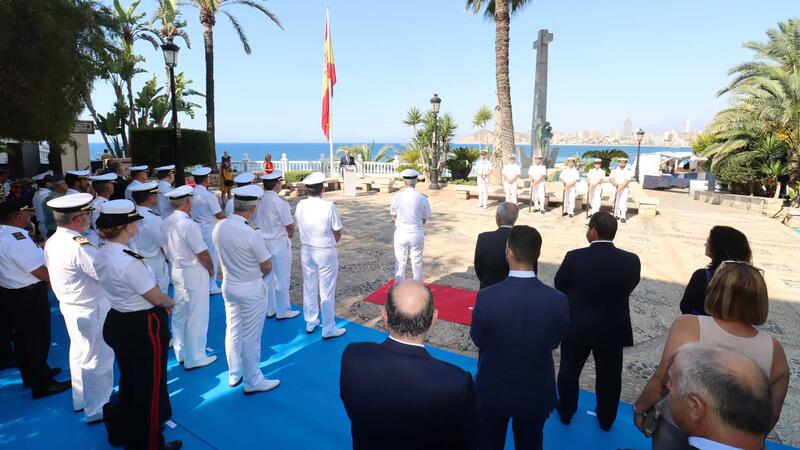 Benidorm rinde homenaje a los Caídos en la Mar y al Arma Submarina en el aniversario de la batalla de Santiago de Cuba
