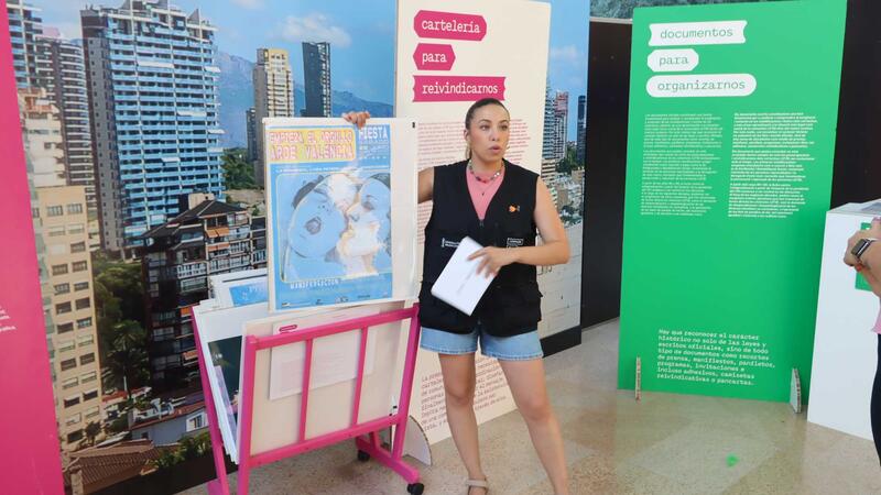 Benidorm hosts the exhibition ‘Memòries que ixen de l’armari’ to highlight the history of the struggle and culture of the Valencian LGBTI community