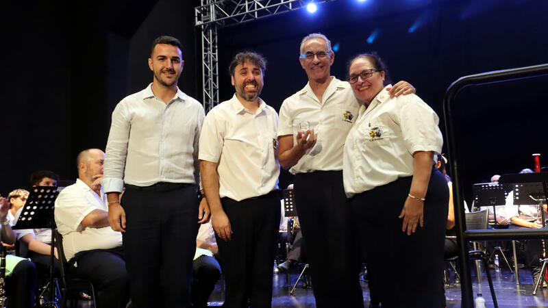 La Unión Musical de Benidorm rinde homenaje a sus músicos y socios con un aplaudido concierto en el Centro Cultural