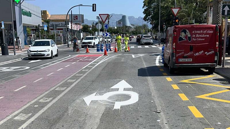 Benidorm mejora la señalización horizontal y la seguridad vial en todo el término municipal