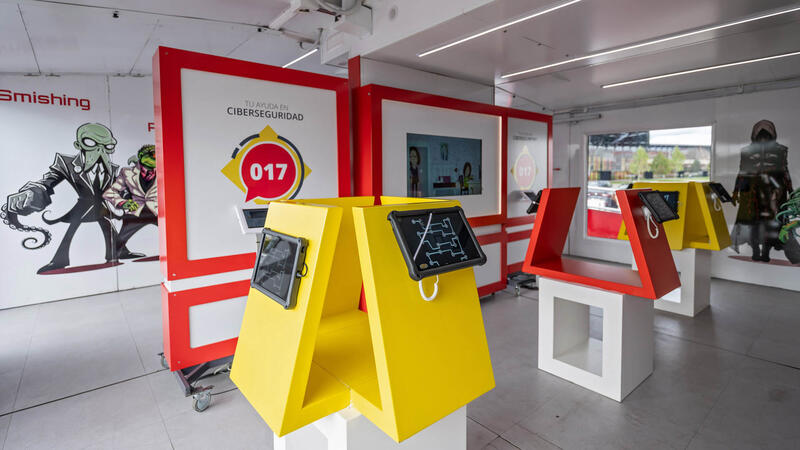 Benidorm propone formarse en ciberseguridad con la experiencia interactiva del INCIBE