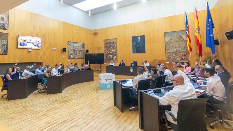 Benidorm aprova el nou contracte de manteniment de parcs i jardins “per a consolidar un model més sostenible”