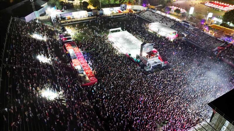 El Low Festival tanca el seu 15 aniversari amb més de 65.000 assistents i anunciant les dates per a 2026