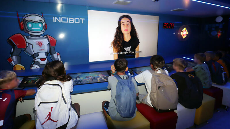 El INCIBE trae a Benidorm una experiencia interactiva para formar a la población en ciberseguridad 