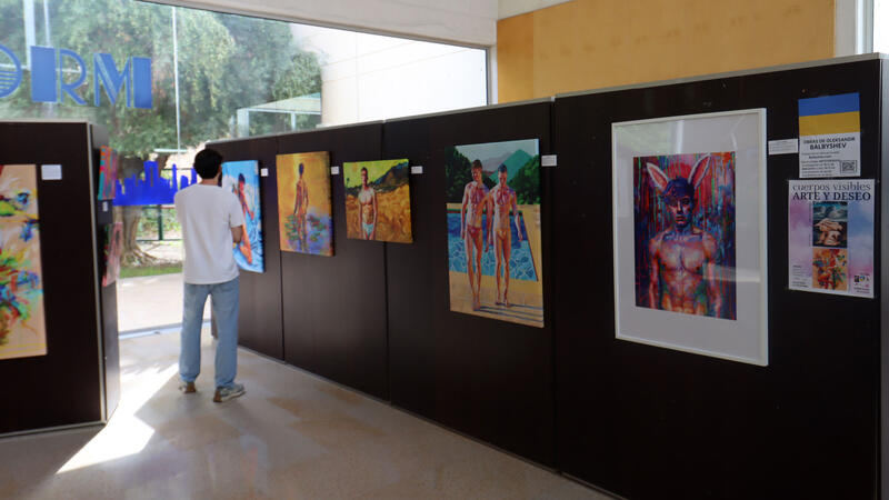El Espai d’Art del Ayuntamiento acoge la exposición ‘Cuerpos visibles: arte y deseo’, de autores LGTBIQ+ 