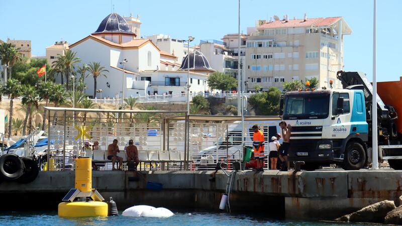 Benidorm mejora la medición de la calidad de sus aguas costeras con dos boyas inteligentes en las playas en Poniente y Levante