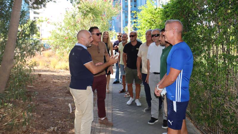 The City Council is collecting suggestions from Poniente residents to improve the neighborhood with the "A pie de Calle" campaign