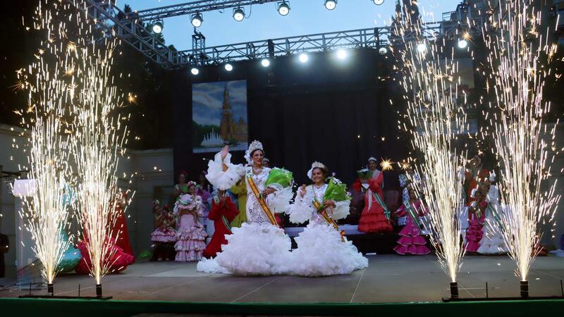 Rocío Romero and Rocío Benavente, crowned as the new queens of Casa de Andalucía in Benidorm