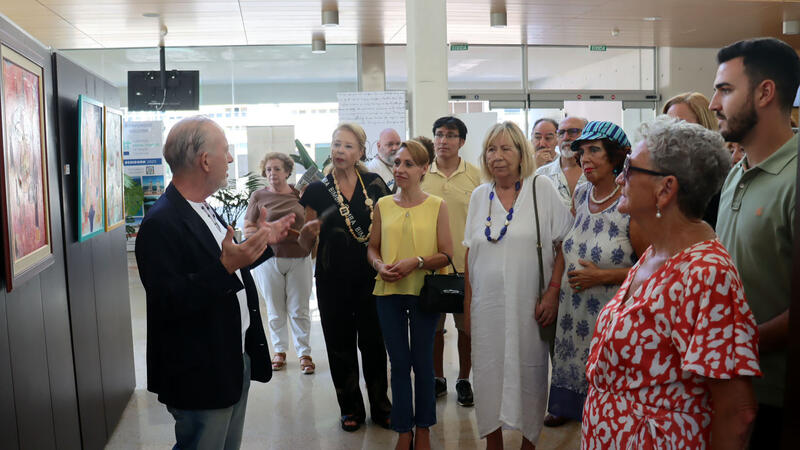 El Espai d’Art del Ayuntamiento alberga la muestra ‘Fantasías oníricas’ del pintor Juan J. Alió 