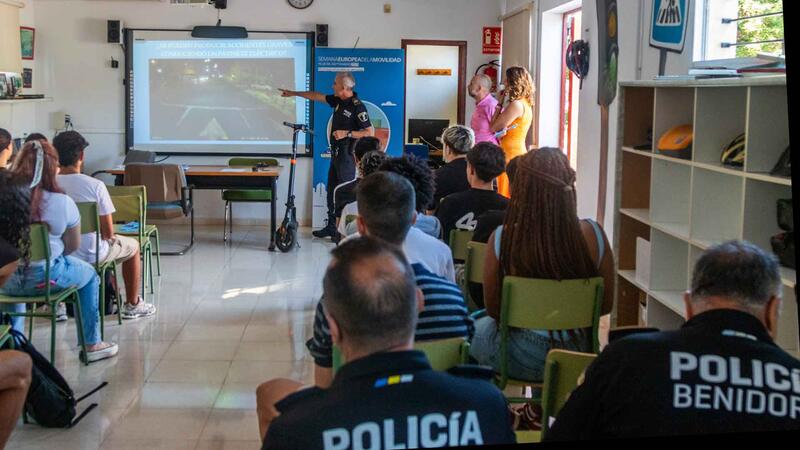 450 scooters were removed from public roads and taken to the municipal depot in Benidorm for violating the Mobility Ordinance