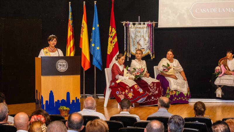 Benidorm hosts the 31st Grape Harvest Festival and the proclamation of the first Dulcinea of Casa La Mancha