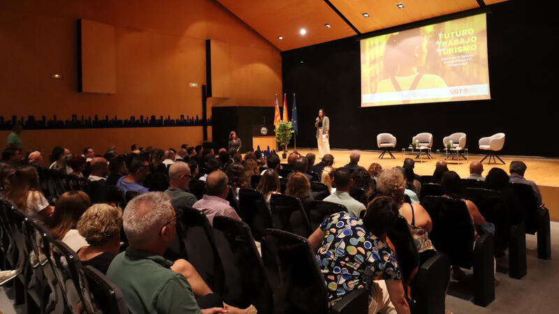 Benidorm hosts a conference on the future of employment in tourism organized by UGT (General Union of Workers