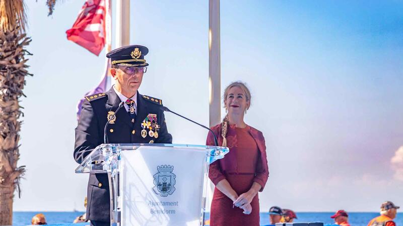Benidorm celebrates National Police Day with a solemn event on Avenida Europa