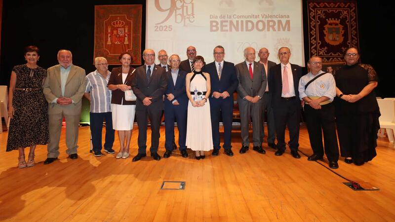 Toni Pérez reclama “una solución urgente” a la infrafinanciación de la Comunitat en el acto del 9 d’Octubre