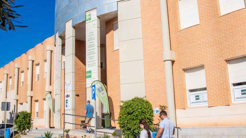 Últimos días para realizar la matrícula del curso 2025/26 en la UNED de Benidorm
