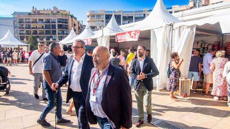 Arranca a Benidorm una nova edició de la ‘Fira Outlet’ amb catorze comerços participants