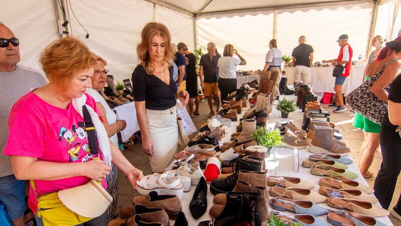 Arranca a Benidorm una nova edició de la ‘Fira Outlet’ amb catorze comerços participants