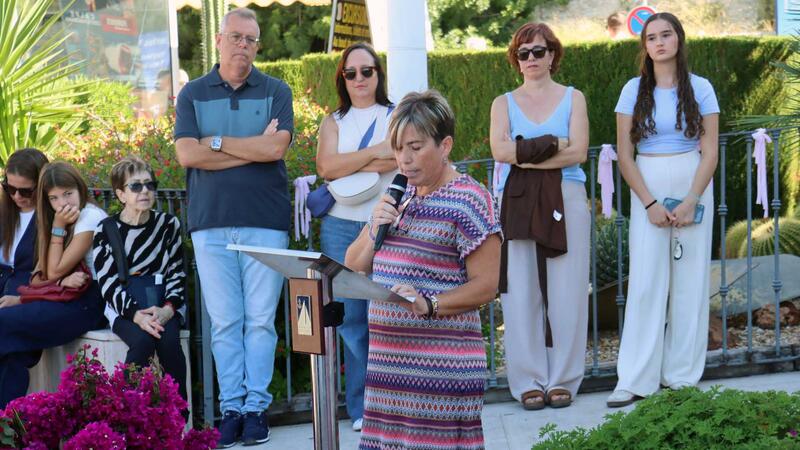 Benidorm commemora al costat d