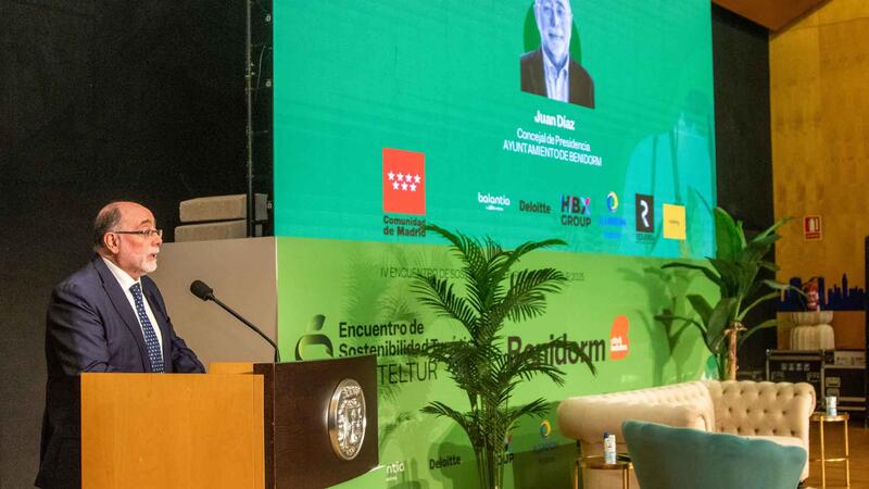 Benidorm reivindica su modelo de planificación urbana sostenible en el IV Encuentro de Sostenibilidad Turística Hosteltur