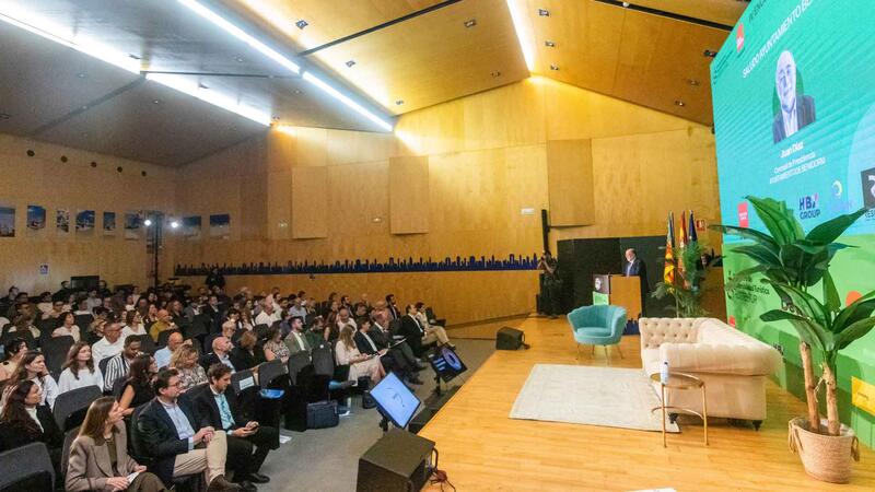 Benidorm reivindica su modelo de planificación urbana sostenible en el IV Encuentro de Sostenibilidad Turística Hosteltur