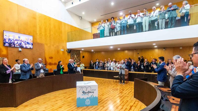José Luis Sarrió García recibe el reconocimiento como Vecino Ejemplar de Benidorm 2025