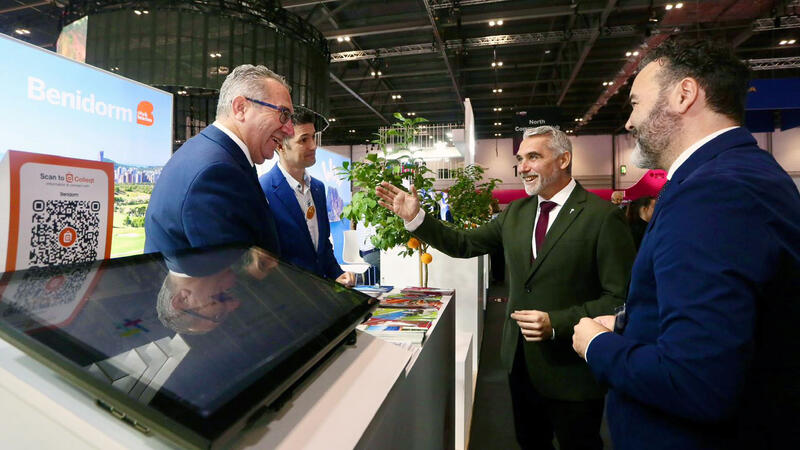 Benidorm exposa davant mitjans de comunicació britànics el seu lideratge en sostenibilitat, inclusió i digitalització turística