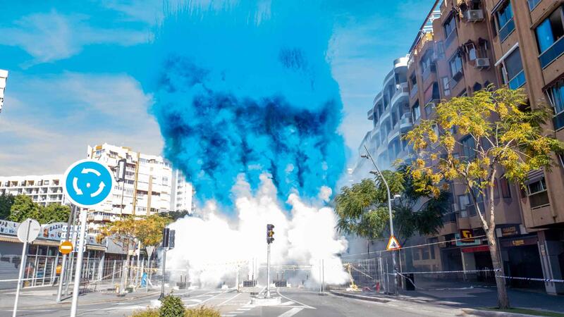 Benidorm celebra el dia gran de la Mare de Déu amb una multitudinària missa i una mascletà eixordadora