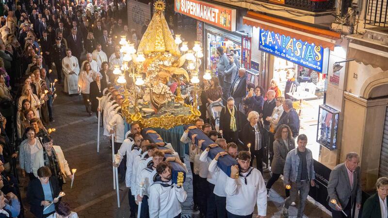 A procession filled with faith and emotion pays homage to the patroness saint of Benidorm
