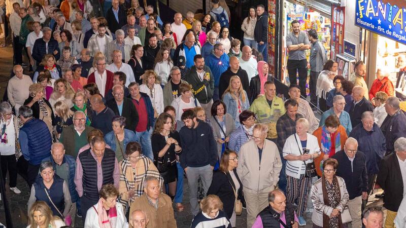 A procession filled with faith and emotion pays homage to the patroness saint of Benidorm