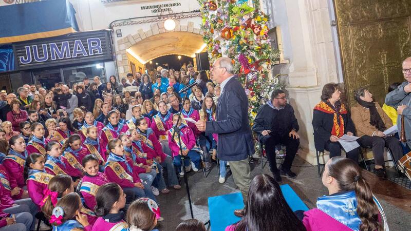 A procession filled with faith and emotion pays homage to the patroness saint of Benidorm