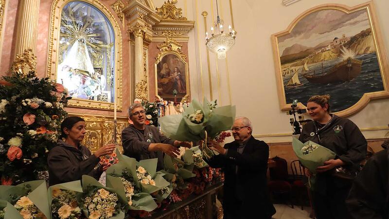 Benidorm llena de fiesta e historia el casco antiguo con su tradicional Festa de la Carxofa
