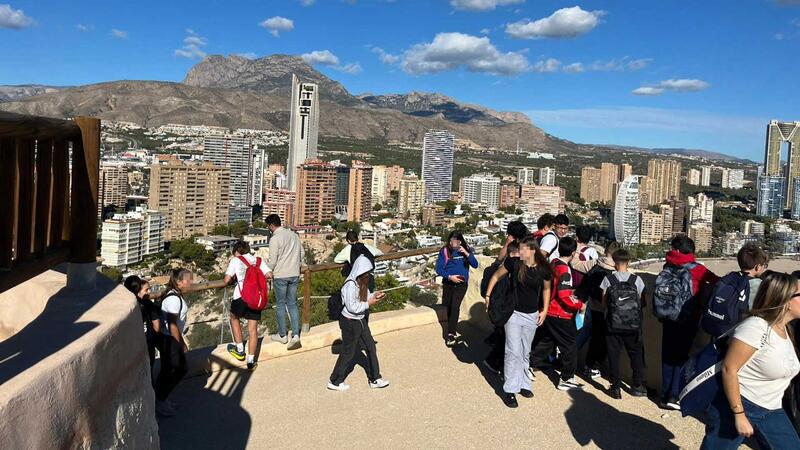The Tossal de La Cala archaeological site receives approximately 300 student visits during the months of October and November