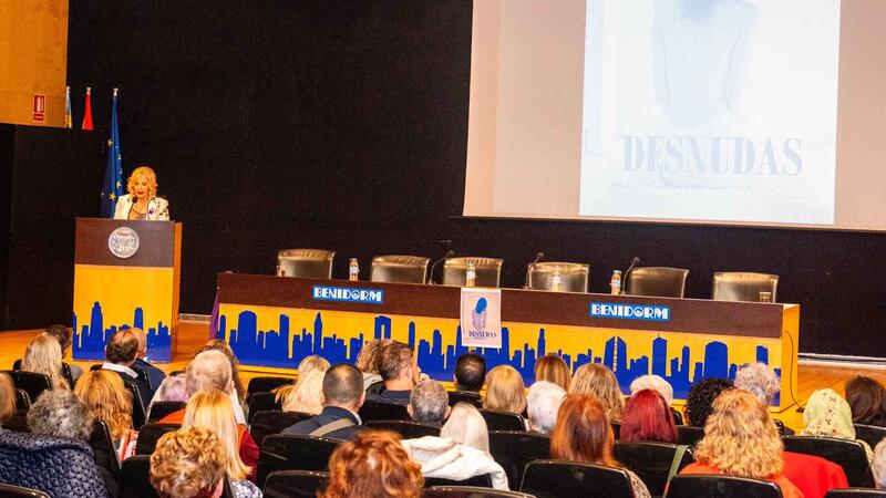 Benidorm reitera su compromiso en la lucha para la eliminación de la violencia contra las mujeres