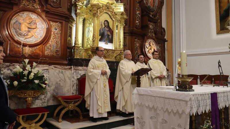 Benidorm begins the centenary celebrations of the Coronation of its patroness saint with the premiere of the anthem and the prresentation of the poster