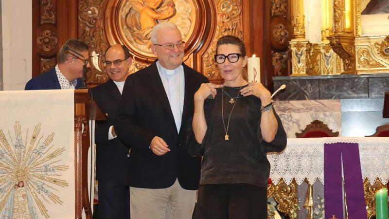 Benidorm begins the centenary celebrations of the Coronation of its patroness saint with the premiere of the anthem and the prresentation of the poster