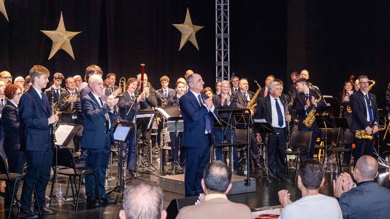 Five welcomes and one goodbye at Santa Cecilia Concert by S. M. l’Illa Band of Benidorm